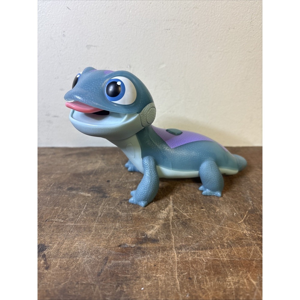 Disney Frozen 2 Bruni Fire Spirit Salamander Interactive Light Up Toy Works